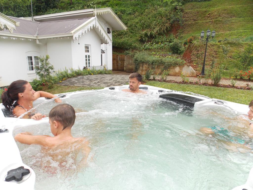 Serene Villa 努沃勒埃利耶 外观 照片